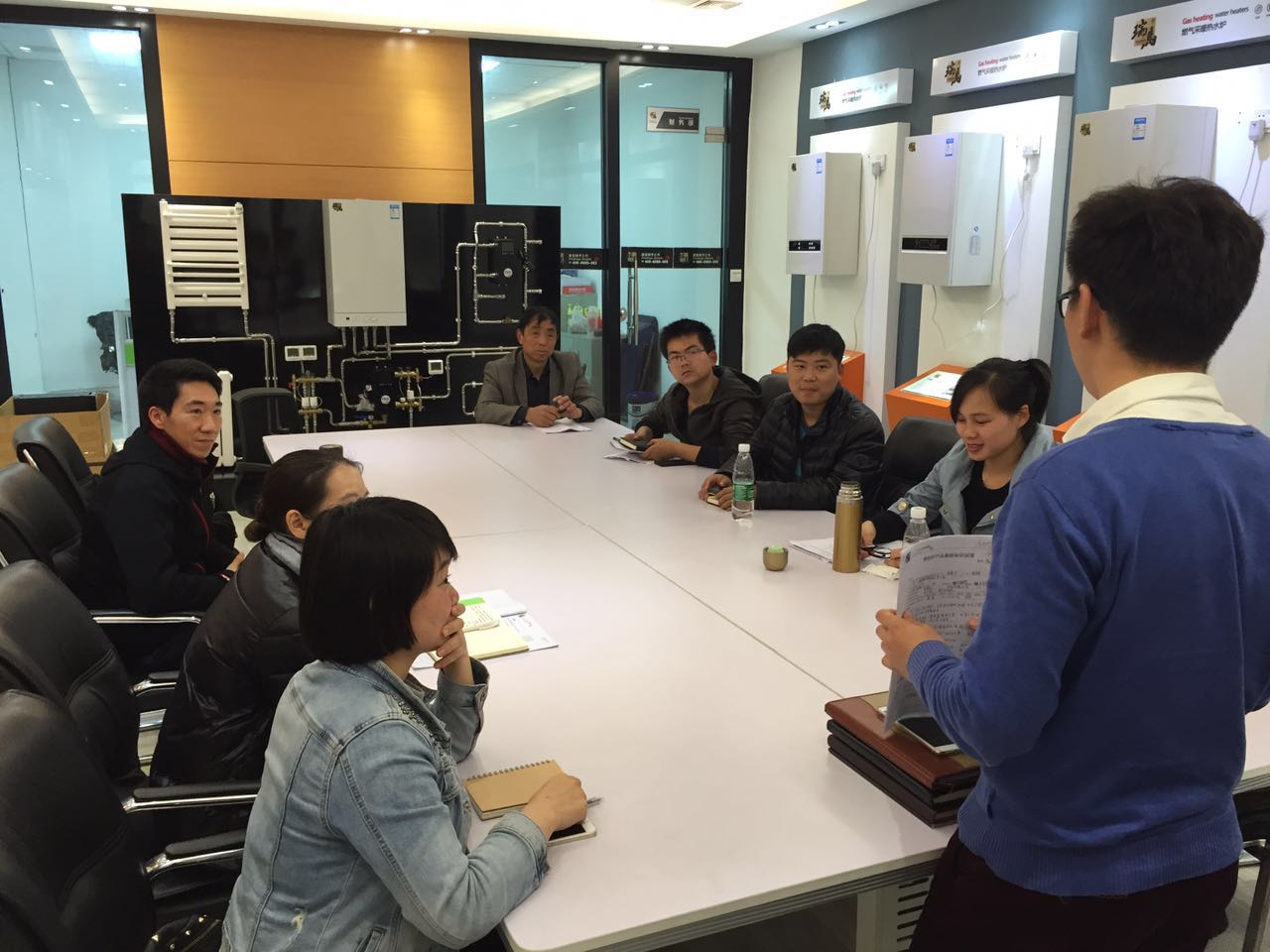 瑞馬壁掛爐：加強(qiáng)專業(yè)知識(shí)，打造優(yōu)質(zhì)服務(wù)33