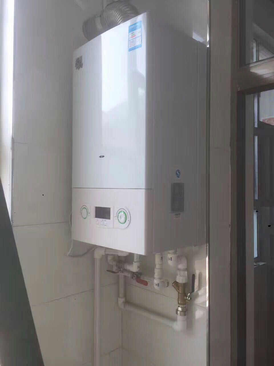 冷凝低氮壁掛爐的水壓高會怎么樣？