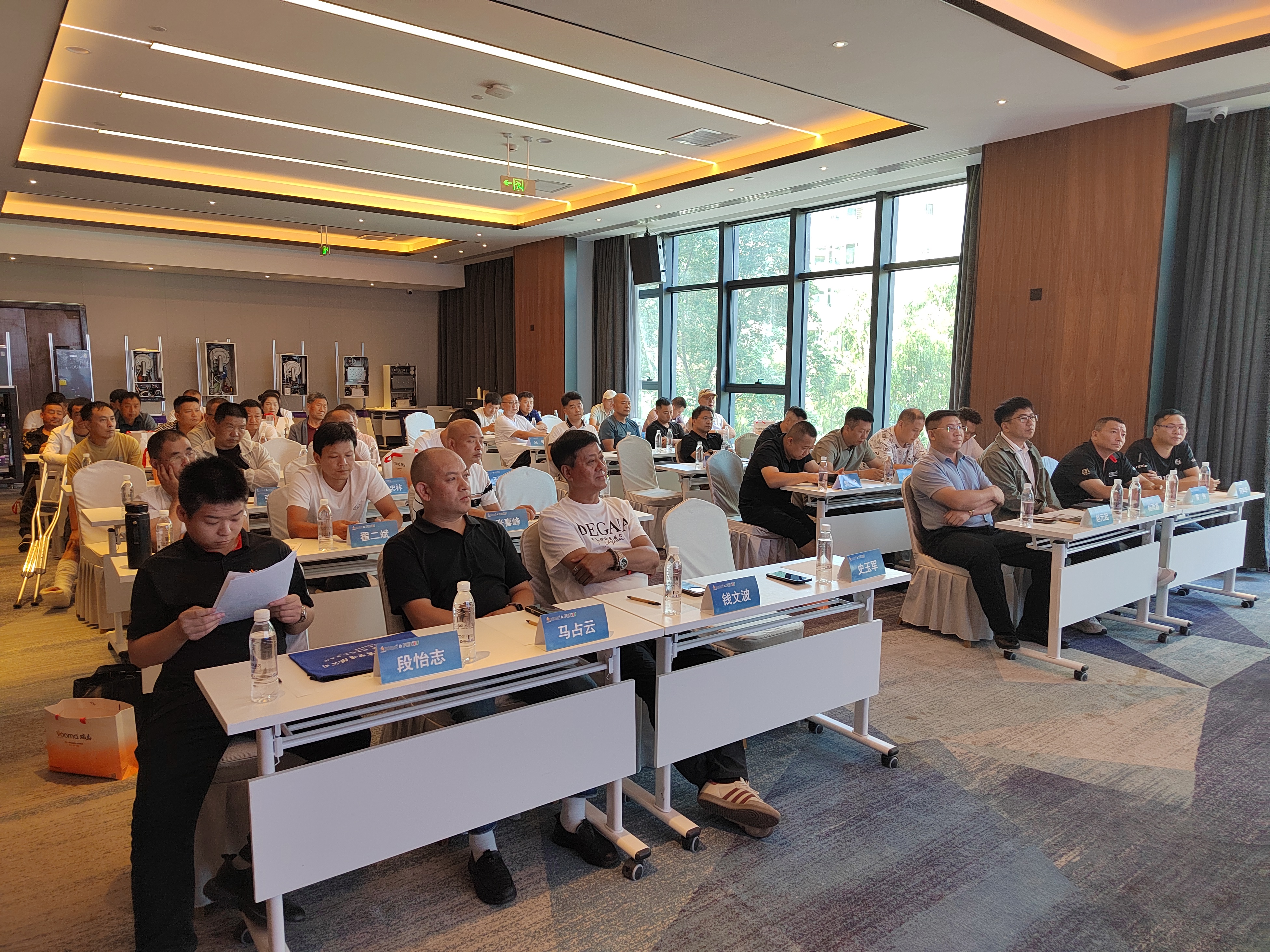 FED重拳出擊甘青！這場(chǎng)交流會(huì)，藏著供暖市場(chǎng)的什么&ldquo;王炸&rdquo;？